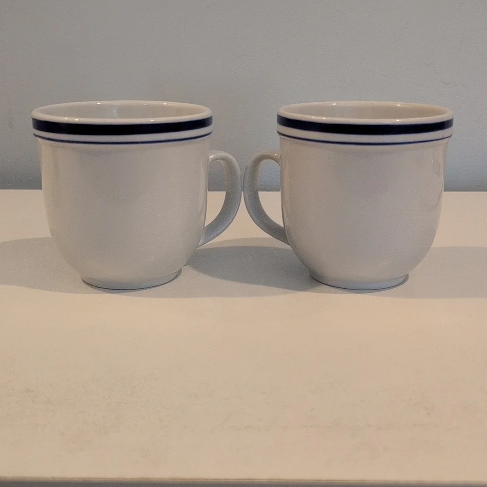 Pottery Barn Ceramic 12 Ounce Club Blue Coffee Mug Set.